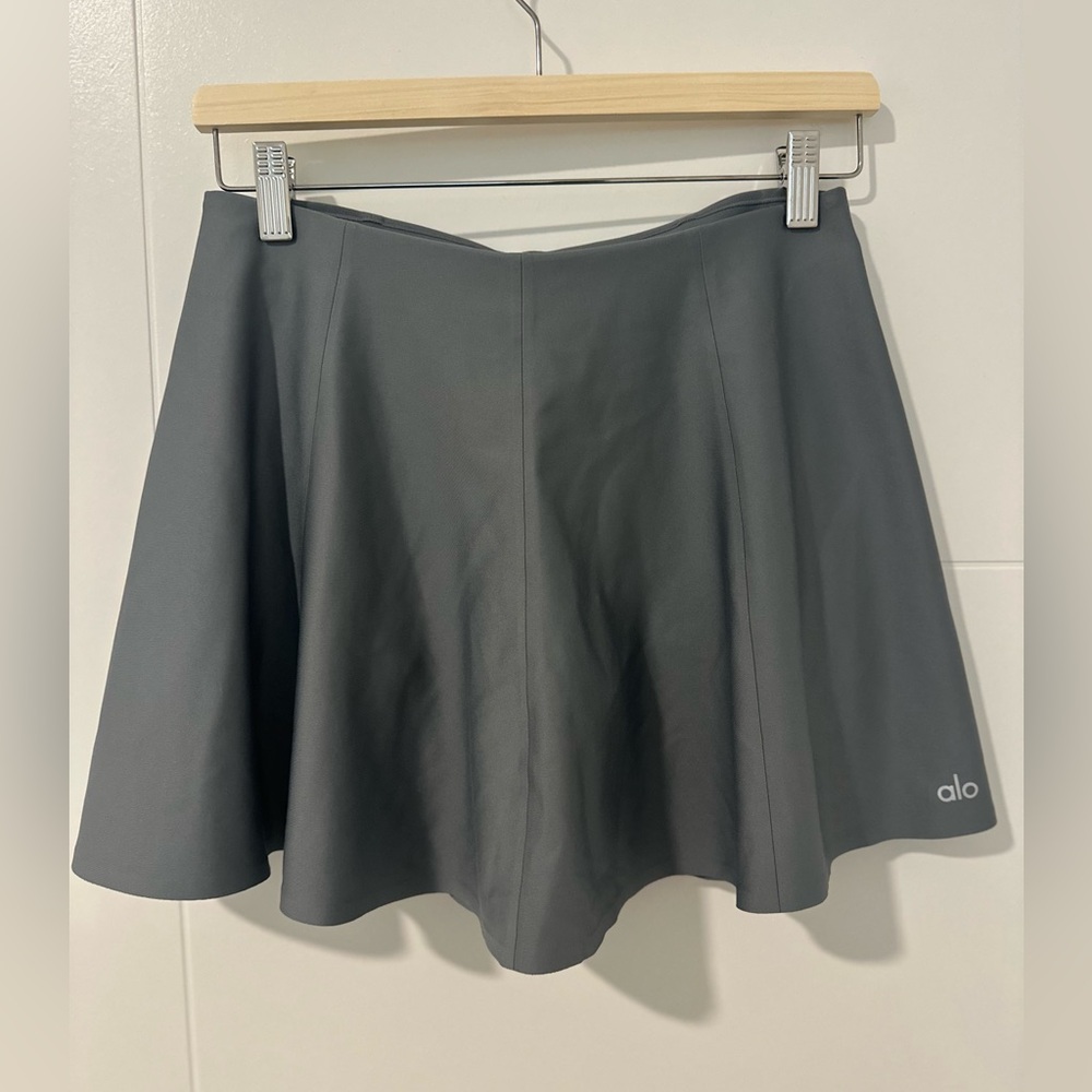 Alo Airlift Down The Line Tennis Skirt – Limited Colour Raisinette – Size M